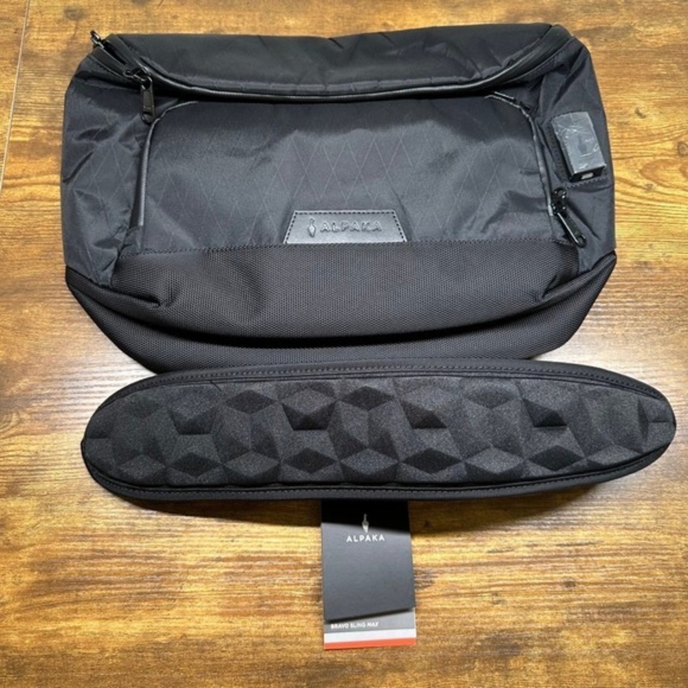 NEW Alpaka Bravo Sling Max V2 Black X-Pac VX21 Messenger Bag 10L 14in Laptop